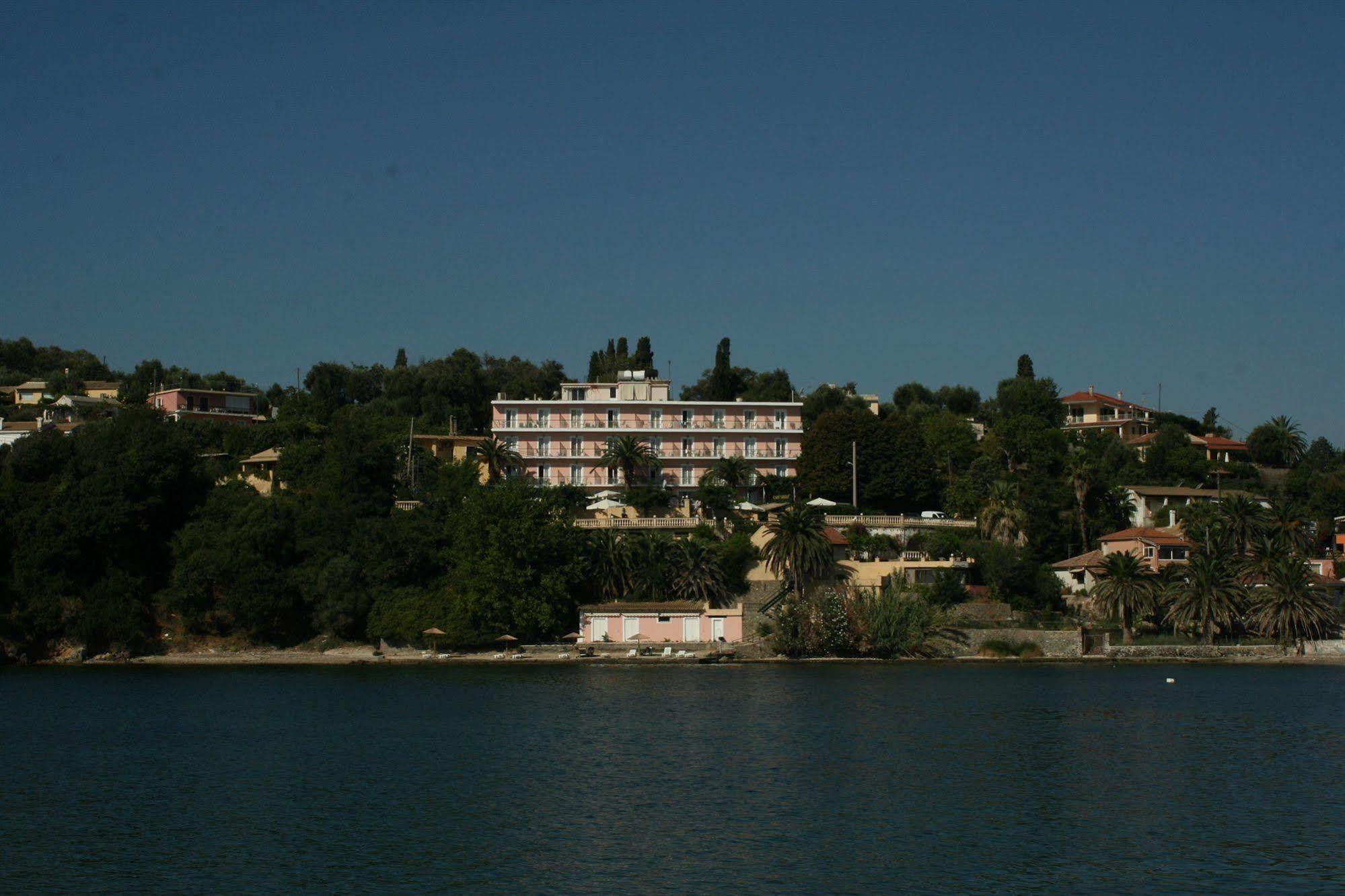 Aegli Hotel Перама Экстерьер фото