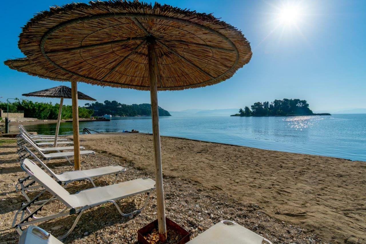 Aegli Hotel Перама Экстерьер фото