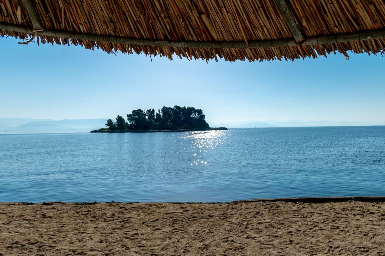 Aegli Hotel Перама Экстерьер фото